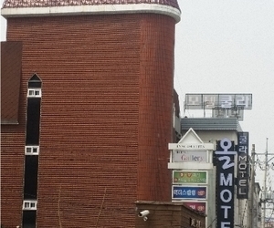 봉명동 올모텔